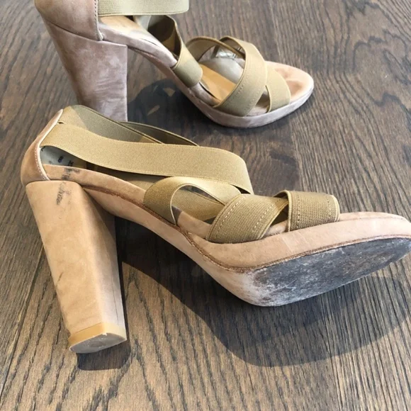 Heels - Picture 3 of 6